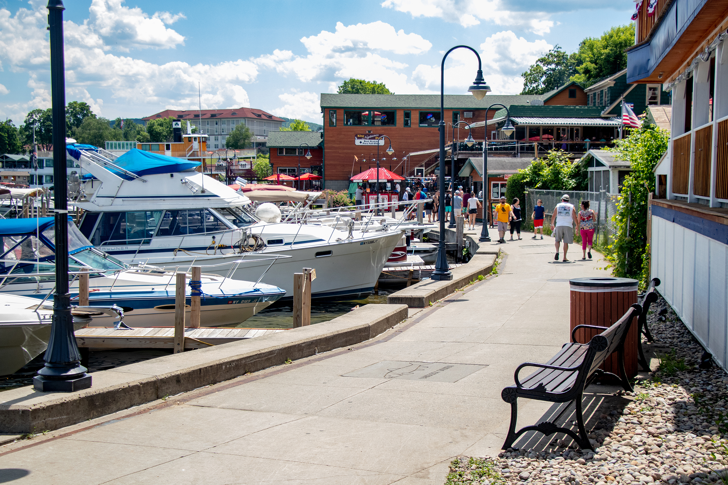 Uploaded Image: /vs-uploads/images/LakeGeorge_Promenade.jpg